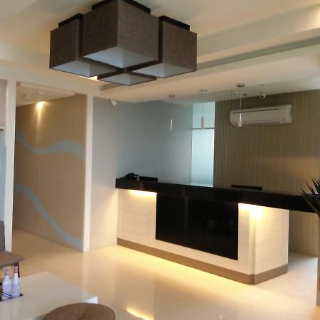 Win Hotel & Casino Talisay  Exterior photo